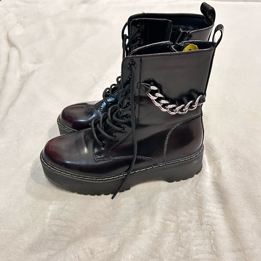 Union Bay Combat Boots Size 8